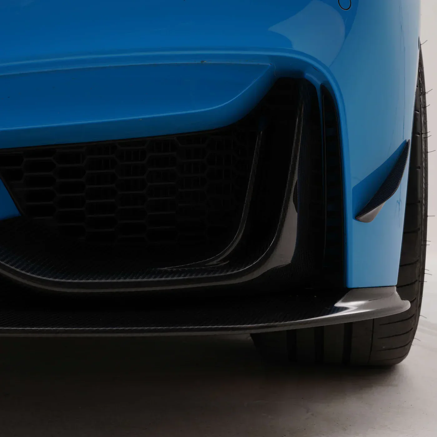 BMW F8X M3/M4 CARBON FIBER FRONT BUMPER CANARDS - Image 4