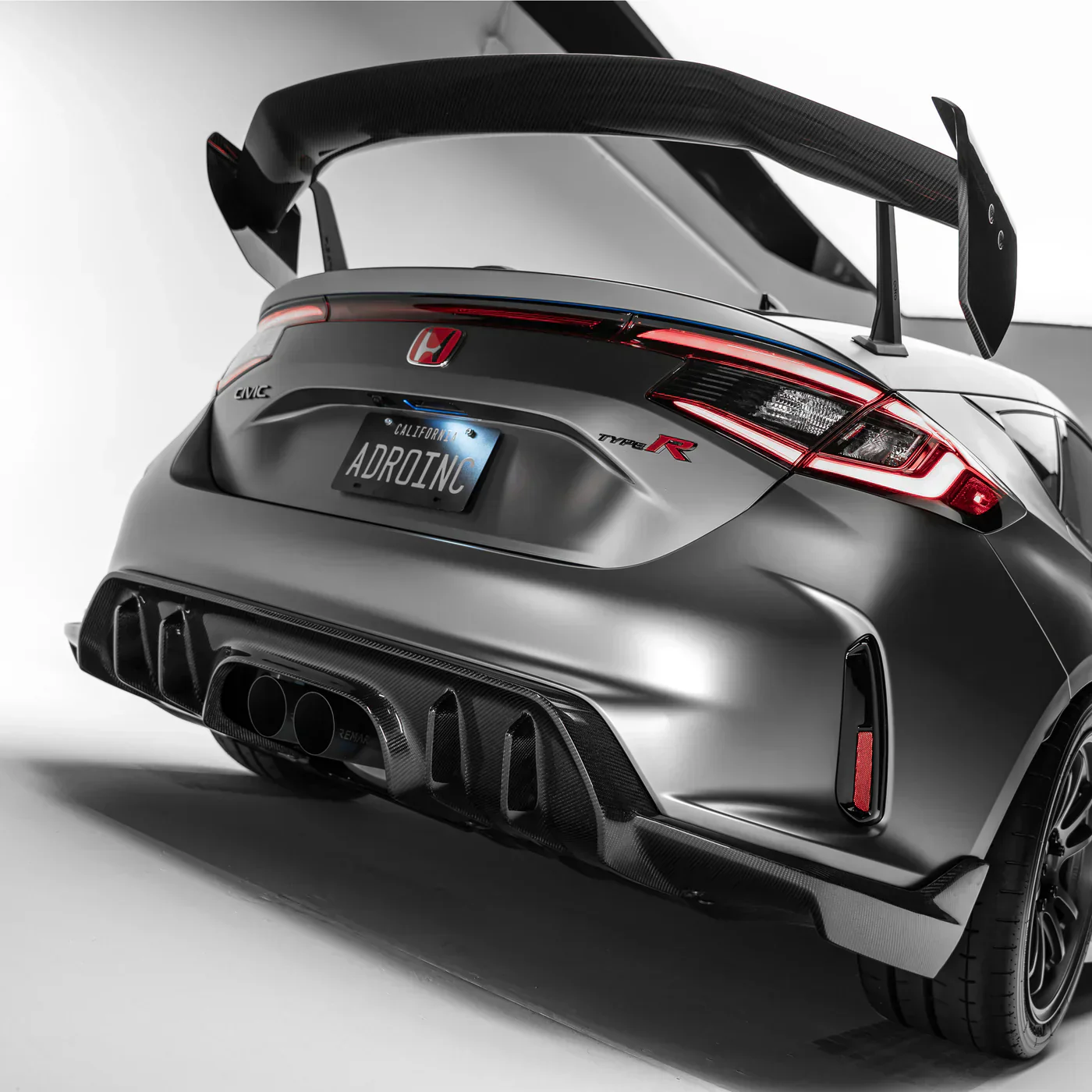 HONDA FL5 CIVIC TYPE-R CARBON FIBER REAR DIFFUSER - Image 5