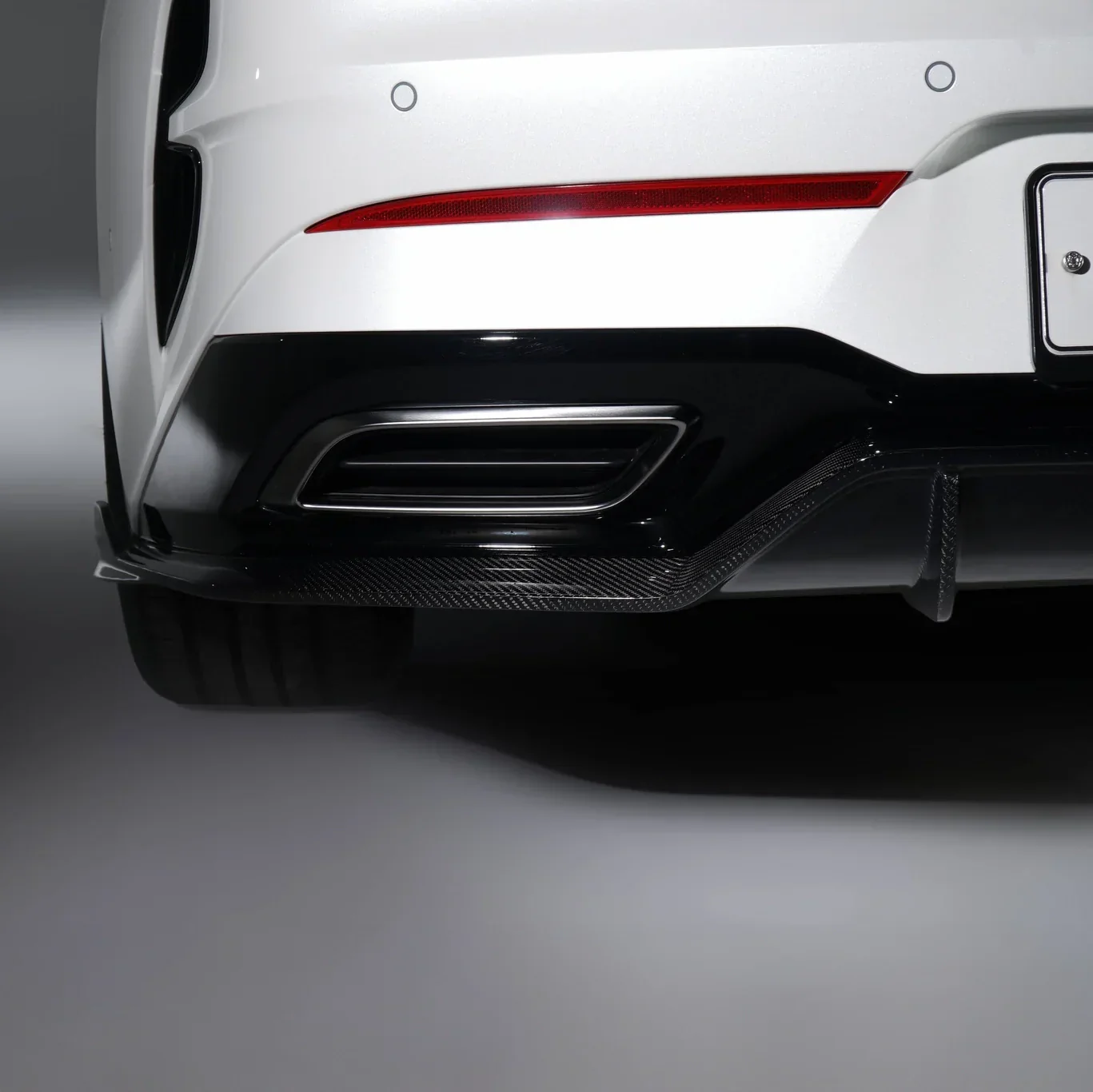 KIA K5 DL3 CARBON FIBER REAR DIFFUSER - Image 7