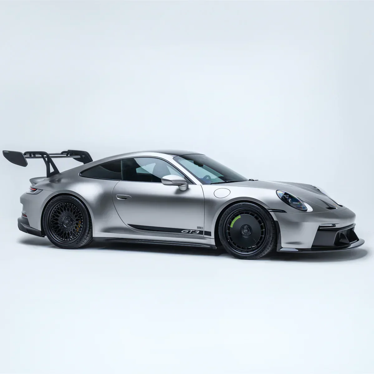 PORSCHE 992.1 GT3 PREPREG FRONT INTAKE PANEL - Image 5