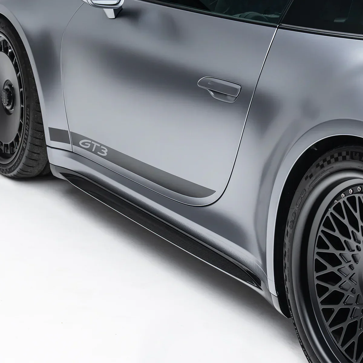 PORSCHE 992.1 GT3 PREPREG SIDE SKIRTS - Image 4