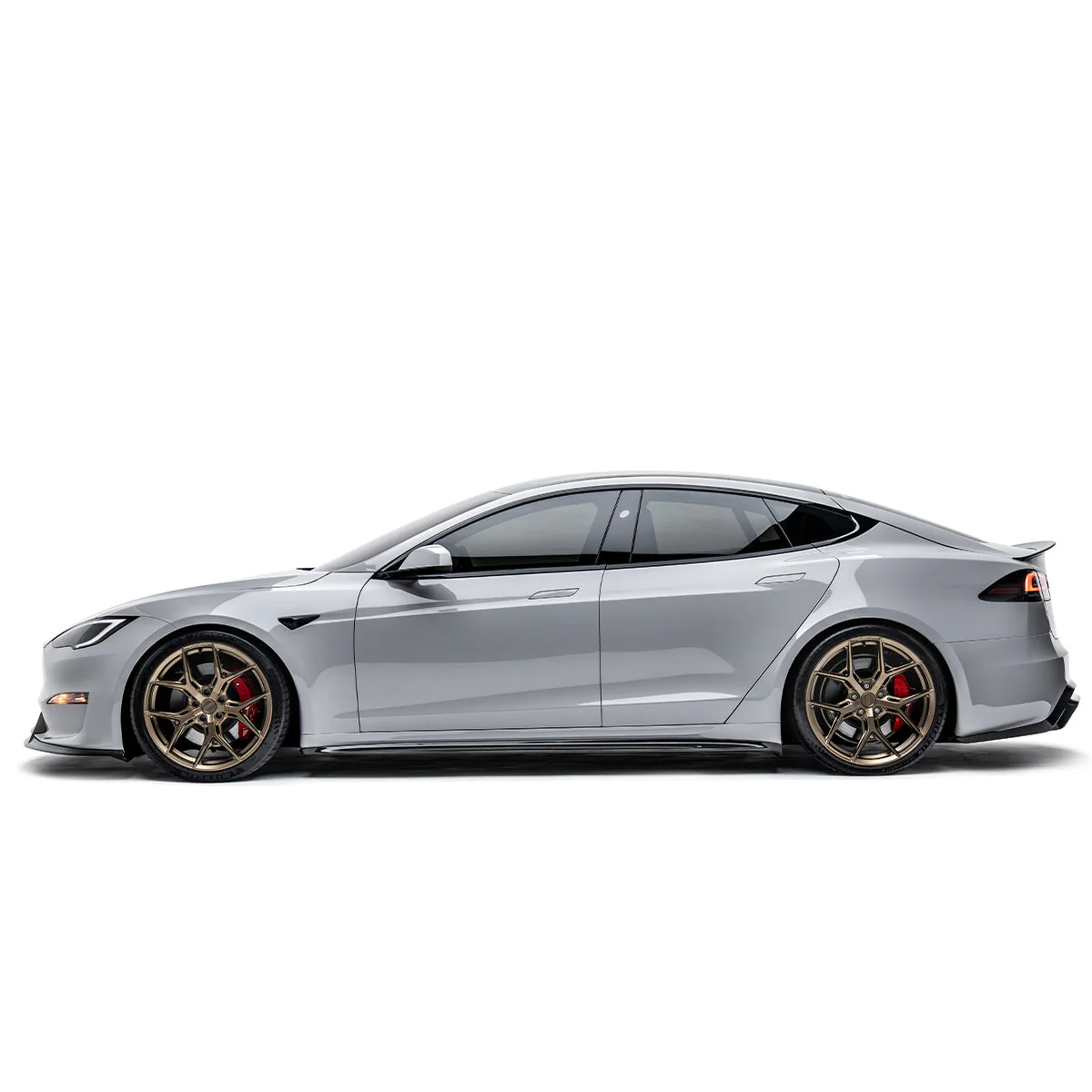 TESLA MODEL S PLAID PREPREG FRONT LIP - Image 8